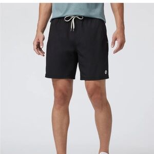 Vuori Men’s Kore Short Lined 7" Black with Drawstring Small Gym Workout Training